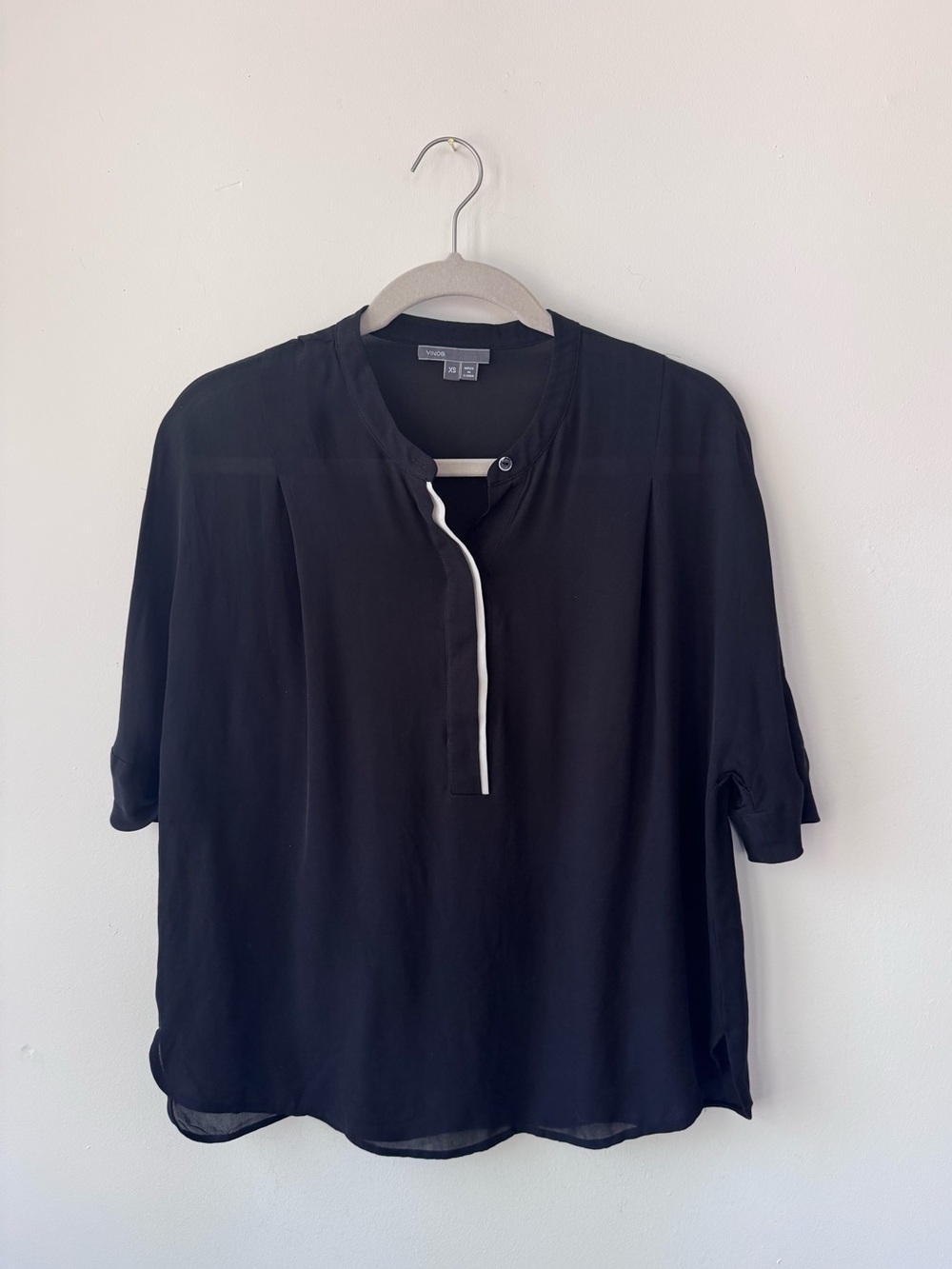 VINCE black silk blouse with white trim, size xs